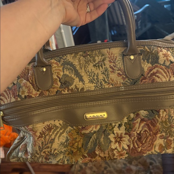 3 piece vintage Jaguar luggage set - Picture 7 of 15